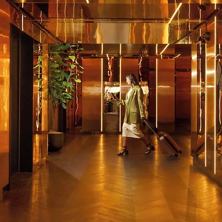 Cardo Brussels, Autograph Collection Hotel 4*