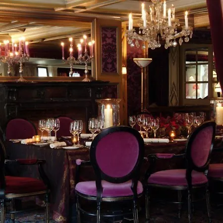 Barsey By Warwick Hotel 4*