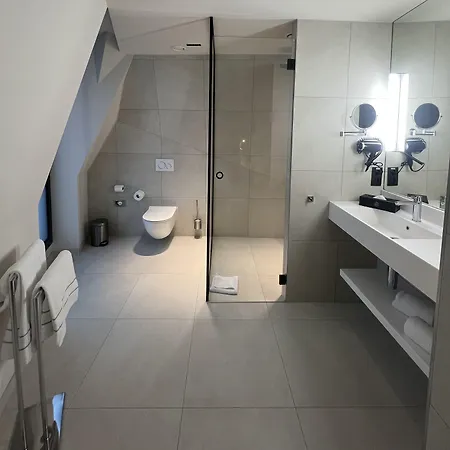 Opo 4* Brüsszel