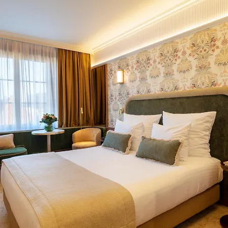 Ξενοδοχείο Warwick Grand-place 4*