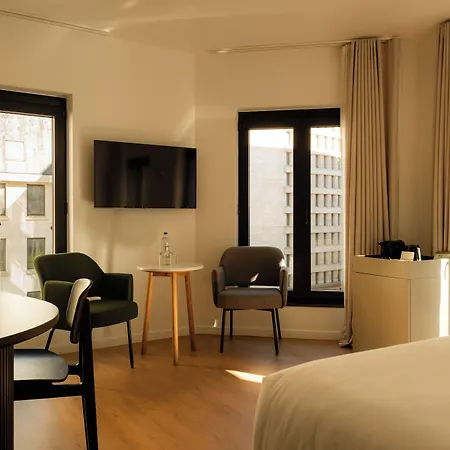 9hotel Sablon 4*
