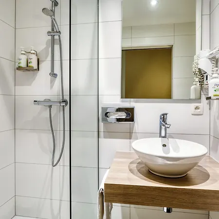 Ξενοδοχείο Schuman By Ihg 4*