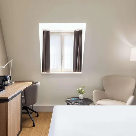 Nh Carrefour De L'europe Hotel 4*
