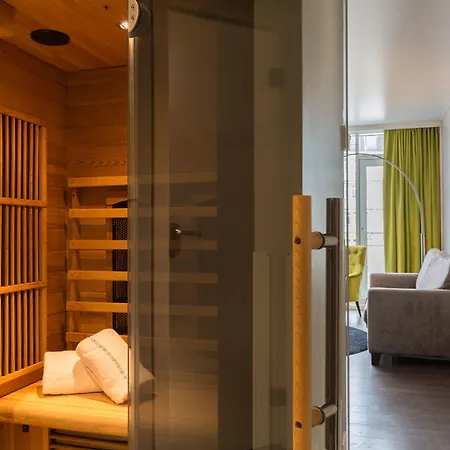 Hotel Thon Bristol Stephanie 4*