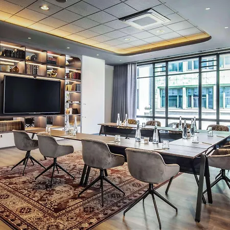 Radisson Collection Grand Place Hotel 5*