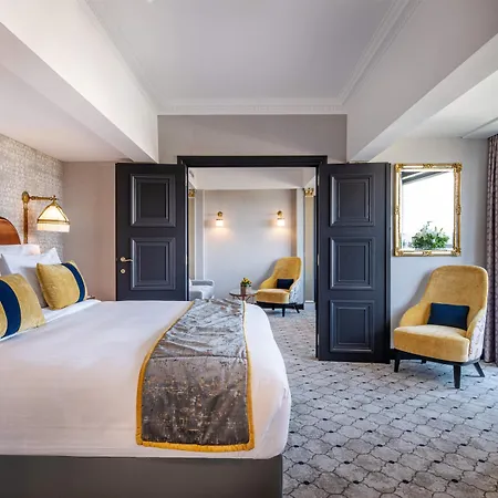 Barsey By Warwick Hotel