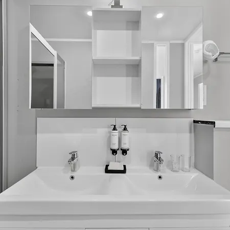 Midi 33 By Reside - New Opening * Brussels