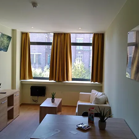 Apartment Gardens