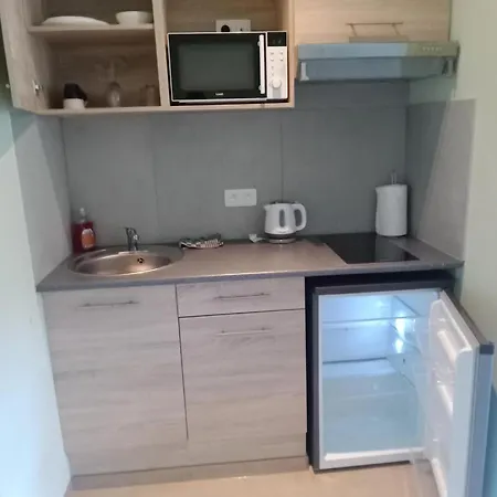 Gardens Apartment *