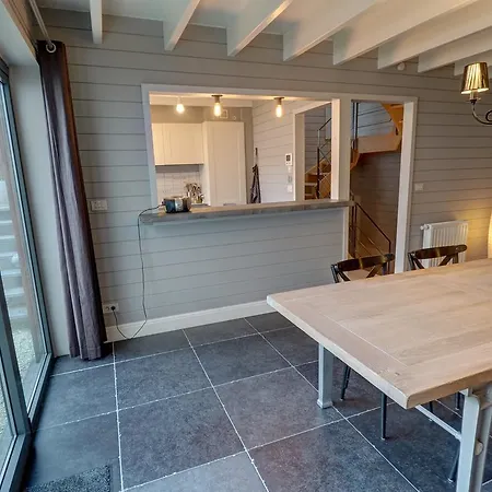 Appartement House In The City Brussel