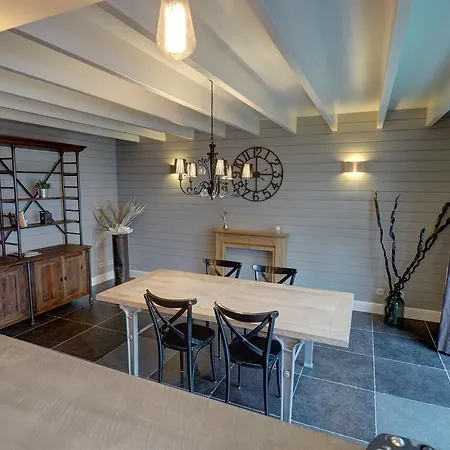 Appartement House In The City Brussel