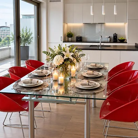 Floor Luxury With Spectacular Water Views Appartement