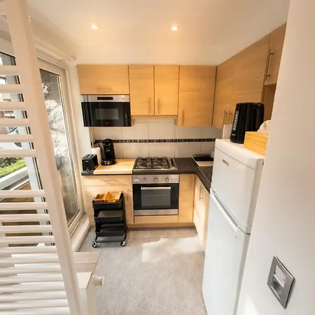 Comfortable In Brussels, 35 M², 3 Persons