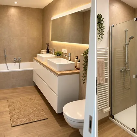 Floor Luxury With Spectacular Water Views * Brussel