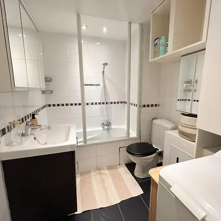 Comfortable In Brussels, 35 M², 3 Persons Daire
