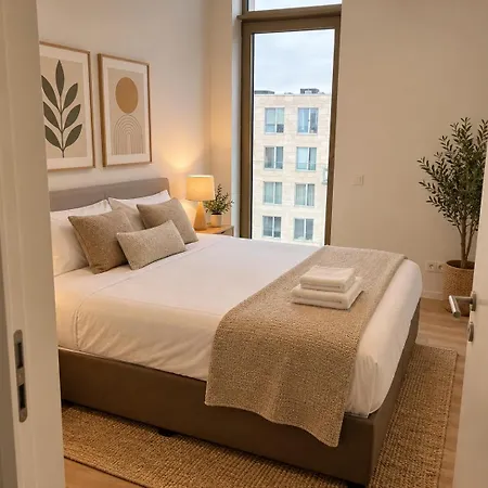 Floor Luxury With Spectacular Water Views * Brussel