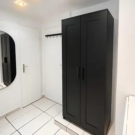 Comfortable In Brussels, 35 M², 3 Persons Daire *