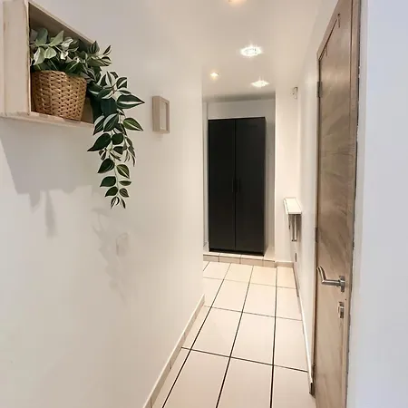 Comfortable In Brussels, 35 M², 3 Persons Daire *