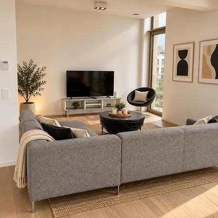 Floor Luxury With Spectacular Water Views Appartement *