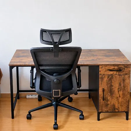 A Jette Avec Espace De Travail Et Wifi Gratuit Privatunterkunft