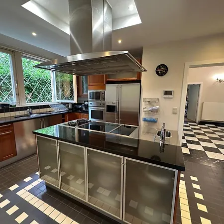 Villa La Victoria Bxl