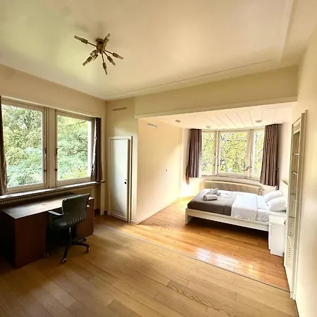 La Victoria Bxl Villa *