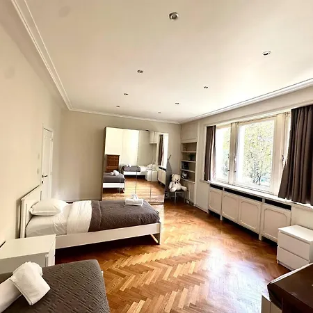 Villa La Victoria Bxl