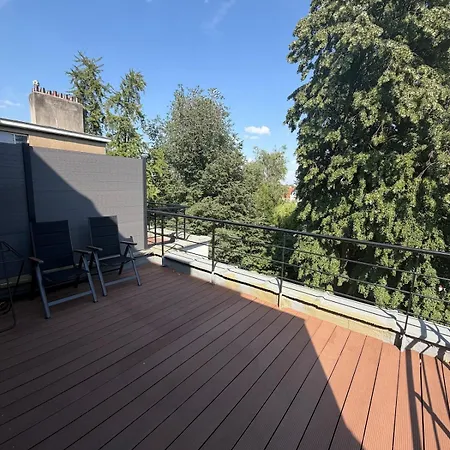Duplex Cosy Et Luxueux De 110m2 Avec Terasse Tres Proche De L'atomium Apartment Brüssel