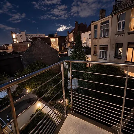 Spacious & Stylish 1-bedroom Retreat Brussels