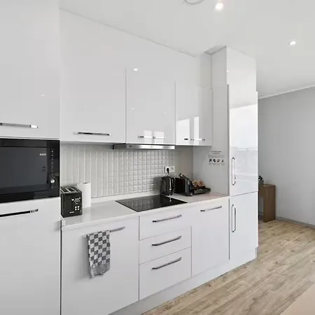 Three Bdr Penthouse With View Midi 33 By Reside Apartment Brüssel