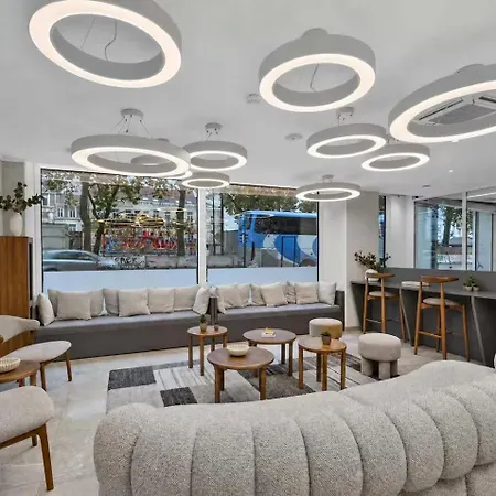 Apartment Penthouse 2bdr With 160 Midi 33 By Reside