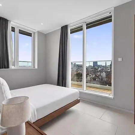 Apartment Penthouse 2 Bdr With 160 View By Reside Brüssel