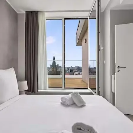 Three Bdr Penthouse With View Midi 33 By Reside Apartment Brüssel
