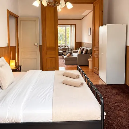 Cozy 1-bedroom Near Public Transport In Brüssel
