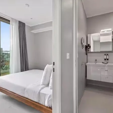 Apartment Penthouse 2 Bdr With 160 View By Reside