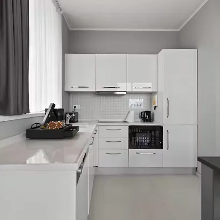 Penthouse 2bdr With 160 Midi 33 By Reside Apartment *