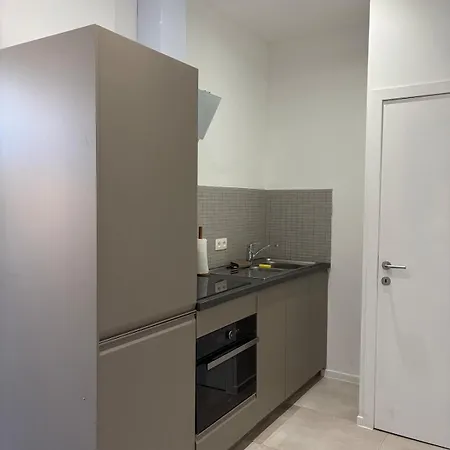 Luxurious And Cozy Flat Near Atomium In Apartment