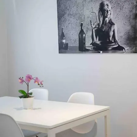 Apartment The - Eu Quarter
