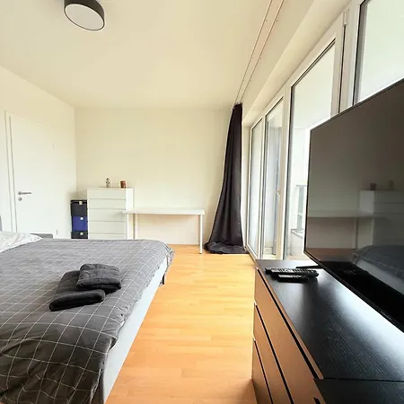 Daire Lovely And Cosy Elegant Near Atomium, Ideal For Families