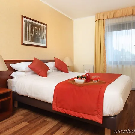 Citadines Toison D'or 3*