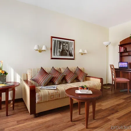 Апарт-отель Citadines Toison D'or