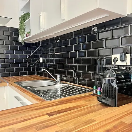 Apartment Elegant In Vibrant Ixelles