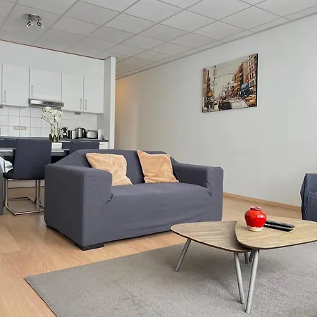 Cosy In Apartment *