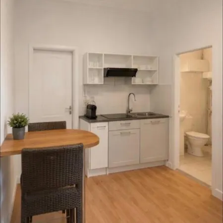 Apartment Au Centre D'ixelles Brüssel