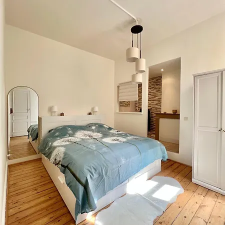 Elegant In Vibrant Ixelles Apartment *