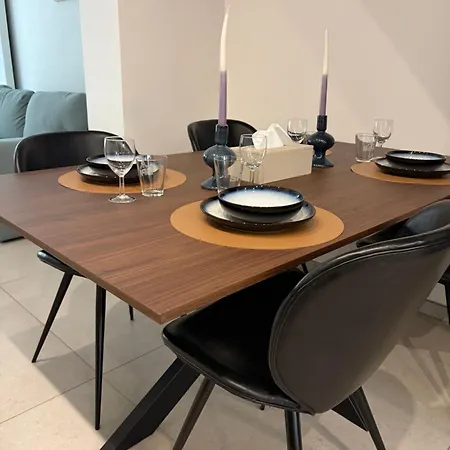 Apartment Luxurious And Beautiful App In Near Atomuim *