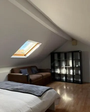 Au Centre D'ixelles