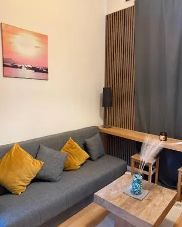 Au Centre D'ixelles Apartment *