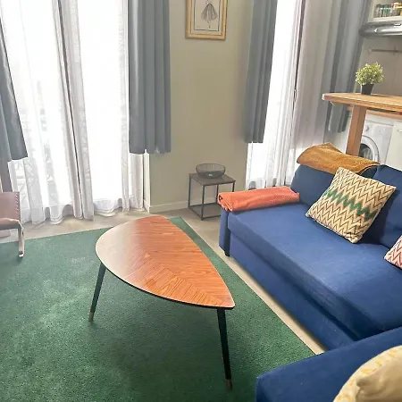 Apartment 5 Minutes From The Train Station Brüssel