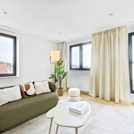 Elegant 3-bedroom In Ixelles Wit Apartment Brüssel
